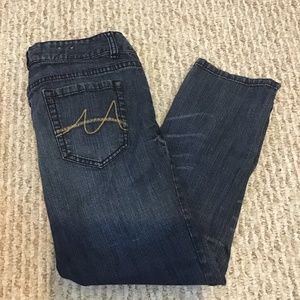 Mossimo caprii jeans